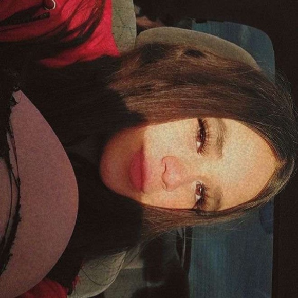 Meet your Posher, Yanette - Picture 10 of 10